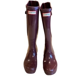 Hunter Burgundy Tall Waterproof Boots, Size US 7, EU 38, UK 5